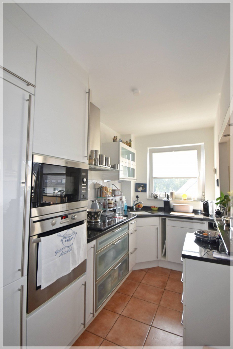 uE K�che halboffen mit Theke Maisonettewohnung Ratingen