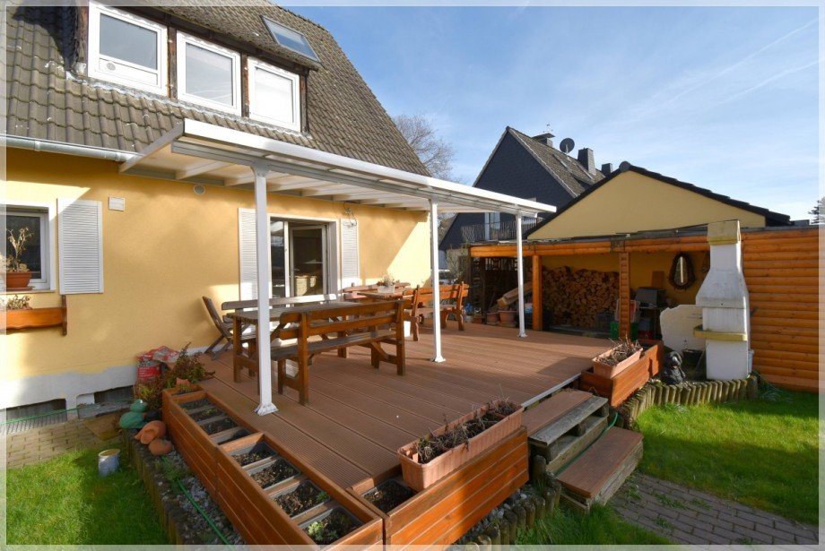 Terrasse �berdacht_ Einfamilienhaus Duisburg