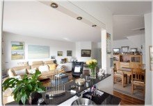 uE Wohn-Esszimmer aus  K�che-Theke (2) TOP-Lage in Ratingen-Mitte: Hausalternative auf Neubauniveau