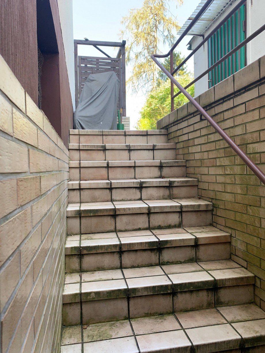 Au�entreppe Erdgeschosswohnung K�ln