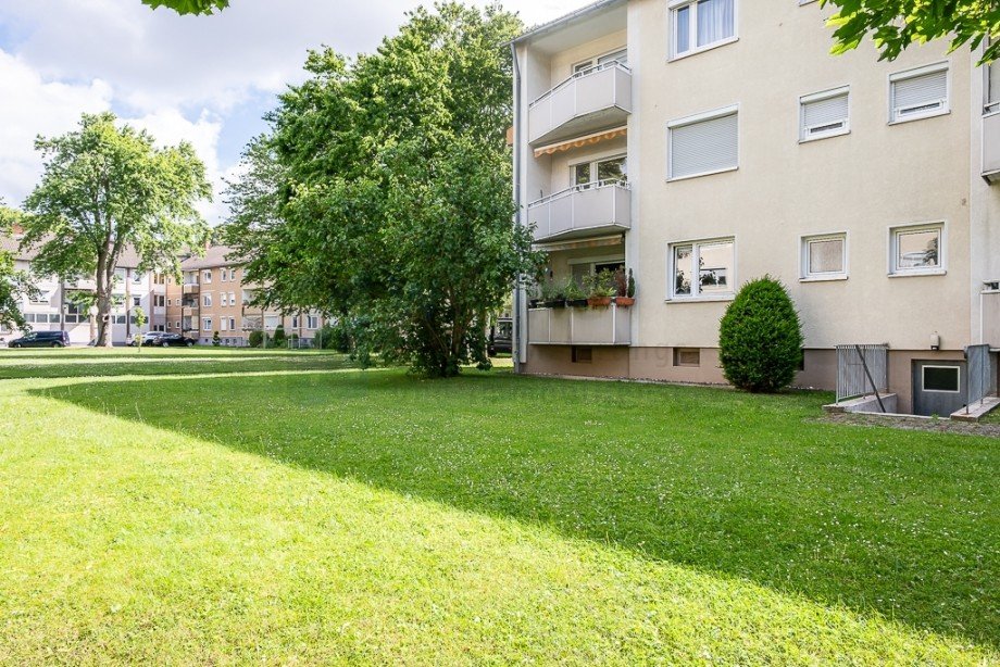Au�enanlage R�ckseite Etagenwohnung D�sseldorf
