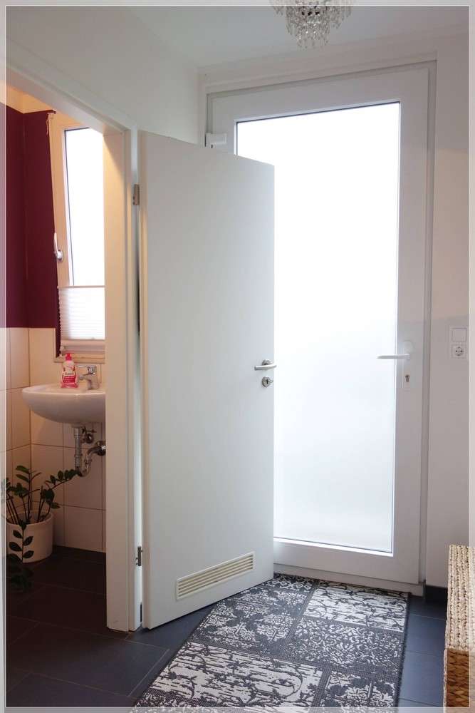 Eingangsdiele + G�ste-WC Reiheneckhaus Ratingen Lintorf