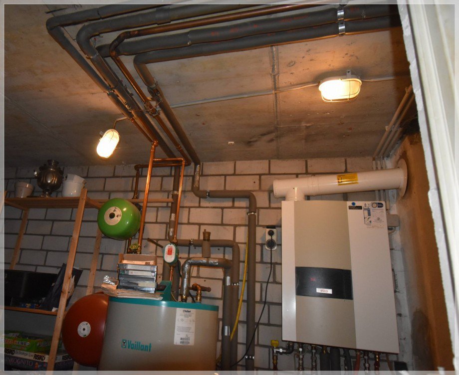 KG Heizungsraum.JPG Doppelhaush�lfte Ratingen