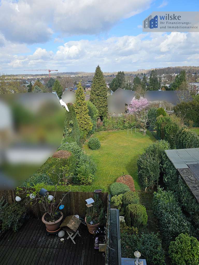 Garten und Weitsicht Mehrfamilienhaus Ratingen-Ost