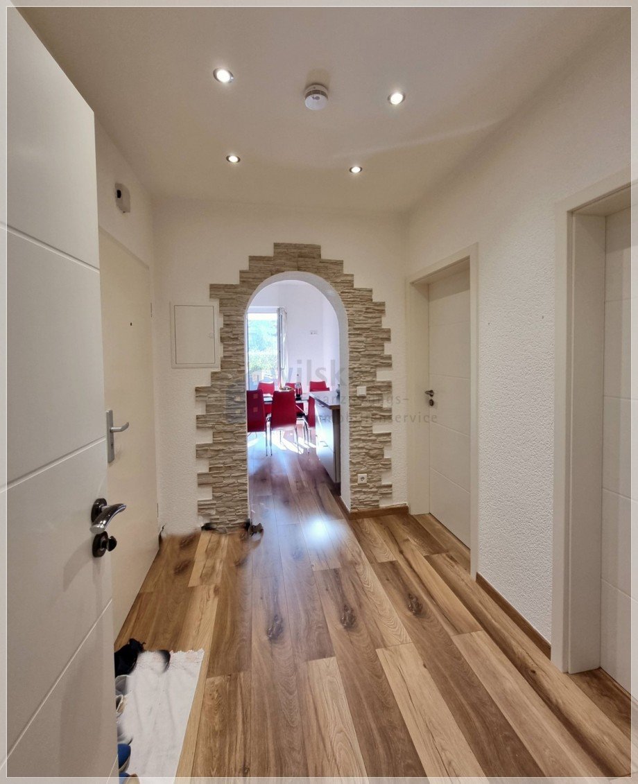 EIngangsdiele (2) Erdgeschosswohnung D�sseldorf