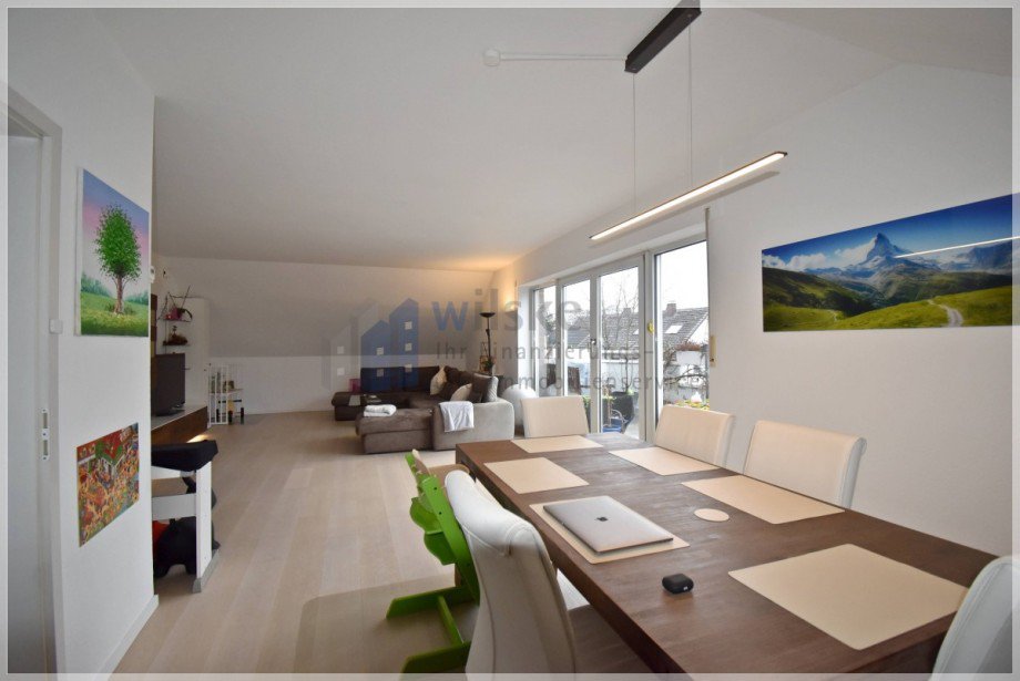 Woh-Esszimmer mit S�d-Balkon Etagenwohnung Ratingen