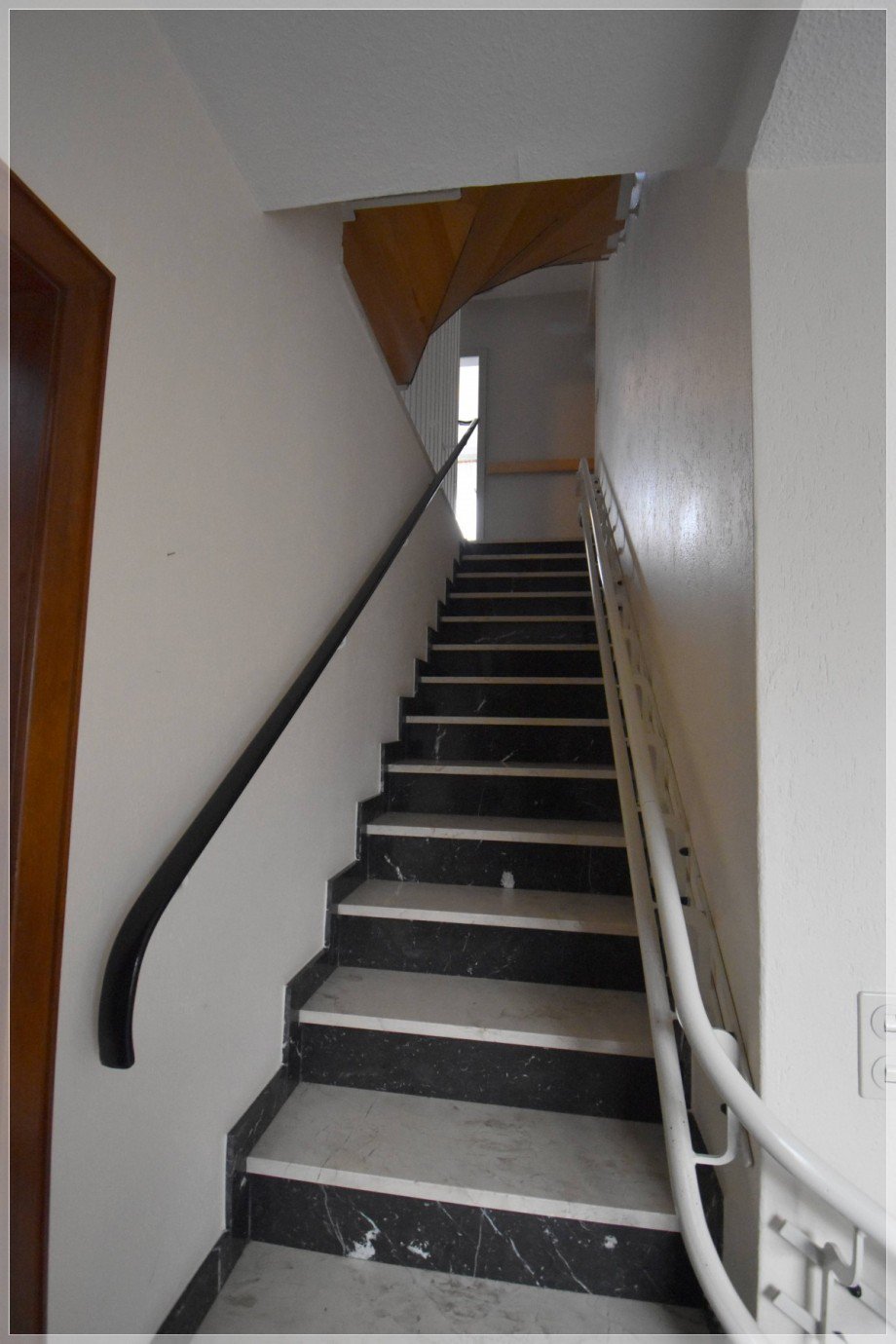 Treppe zum OG Reihenmittelhaus Ratingen