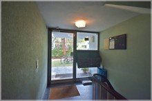 Hauseingangsflur Modernisierte Hochparterre-ETW inkl. TG-Stellplatz in sch�ner Wohnlage D-Lierenfeld