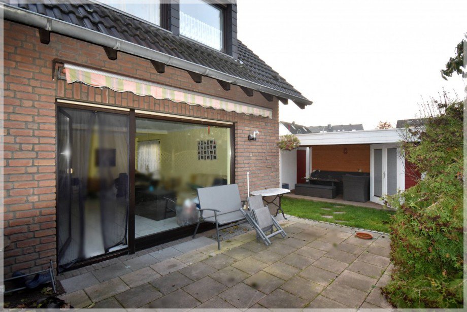 Terrasse+Garten.JPG Doppelhaush�lfte Ratingen