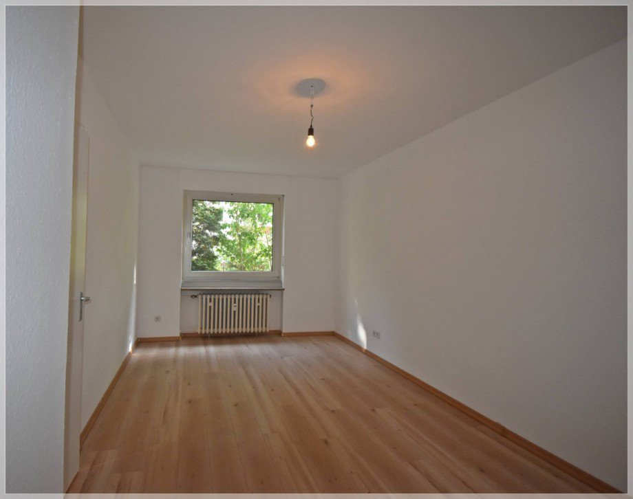 Schlaf- und Arbeitszimmer Etagenwohnung D�sseldorf