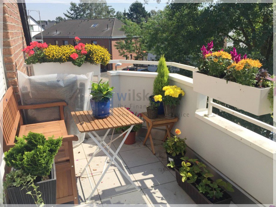 S�dbalkon Sommer Etagenwohnung Ratingen