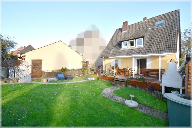 R�ckansicht Duisburg Einfamilienhaus Neu- oder Umbau? Viel GestaltungsFREIRAUM im Mehrgenerationenhaus oder Kapitalanlage in DUI-S�d