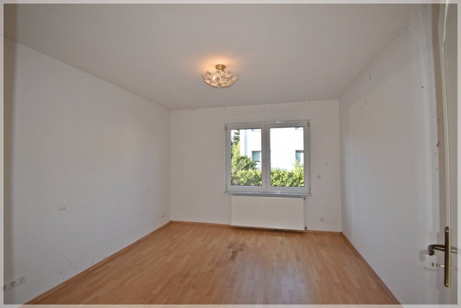 Schlafzimmer 2 EG Zweifamilienhaus Ratingen