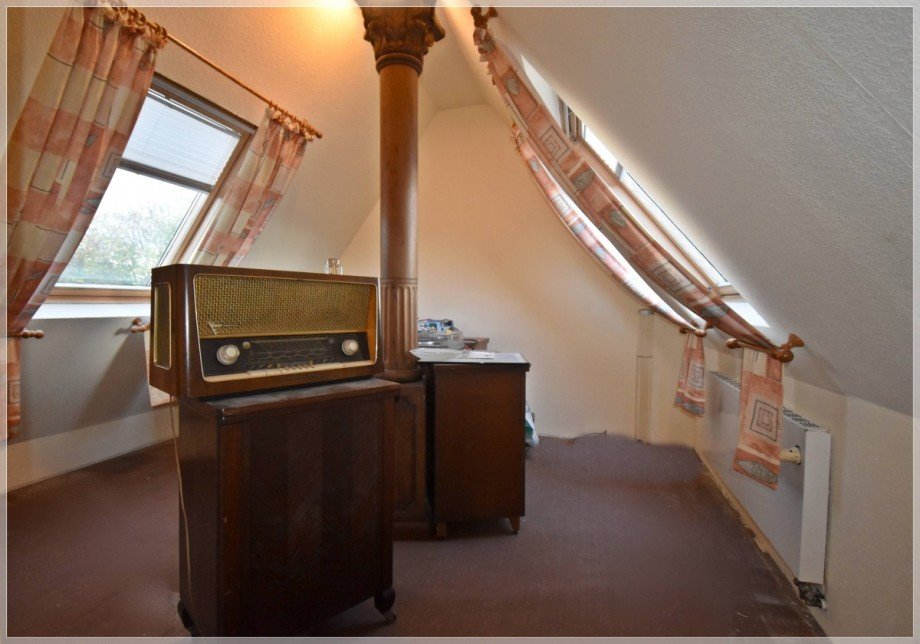 Spitzboden(2) Einfamilienhaus Duisburg