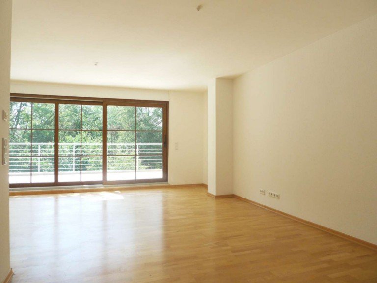 Heller Wohnbereich Ratingen Wohnung ***Reserviert*** Modern und gem�tlich - praktischer Schnitt und grandiose Dachterasse