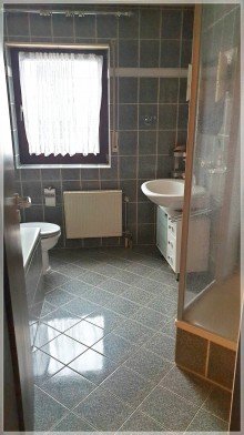 DG Tageslichtvollbad.jpg Eine runde Sache - DHH im Ortskern!