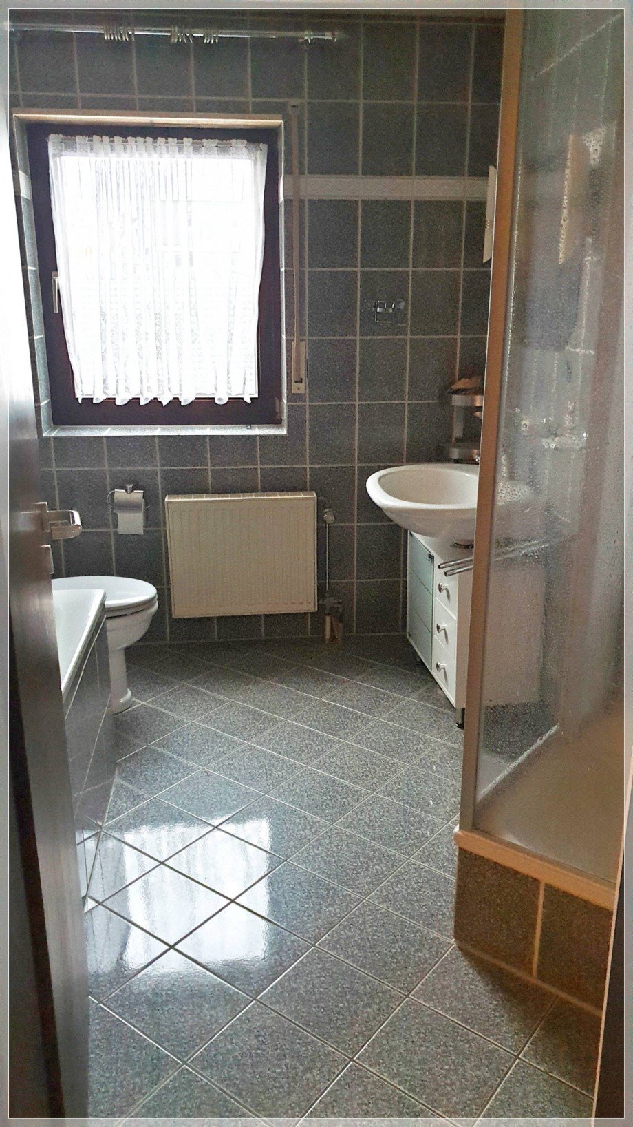 DG Tageslichtvollbad.jpg Doppelhaush�lfte Ratingen