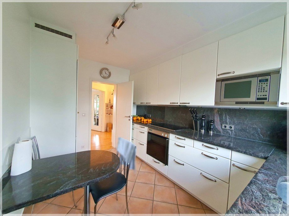 K�che (2) Etagenwohnung D�sseldorf Heerdt