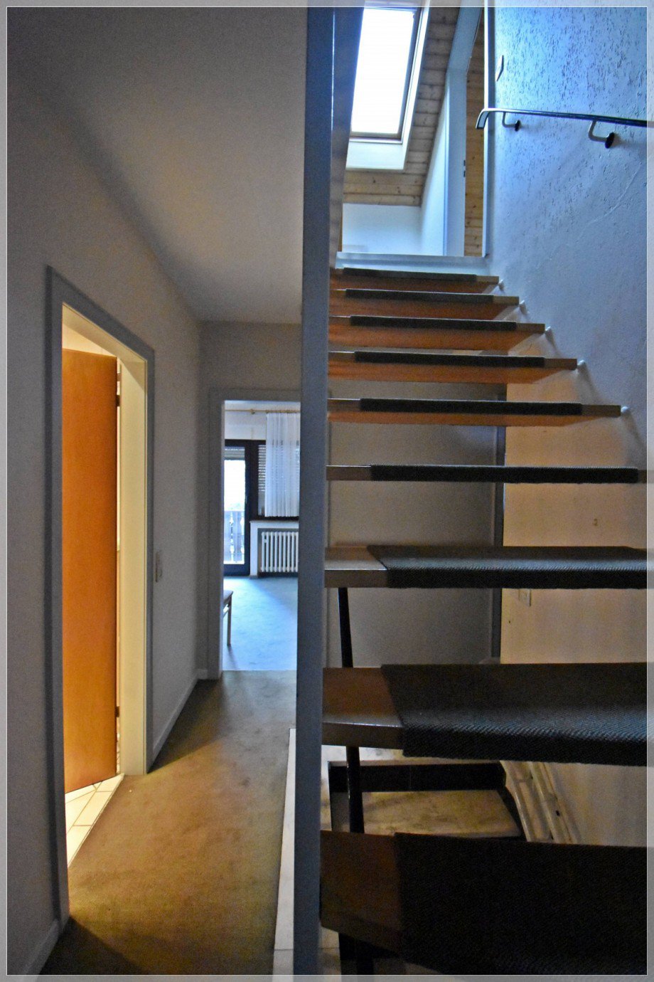 Flur Treppe OG Reihenmittelhaus Ratingen