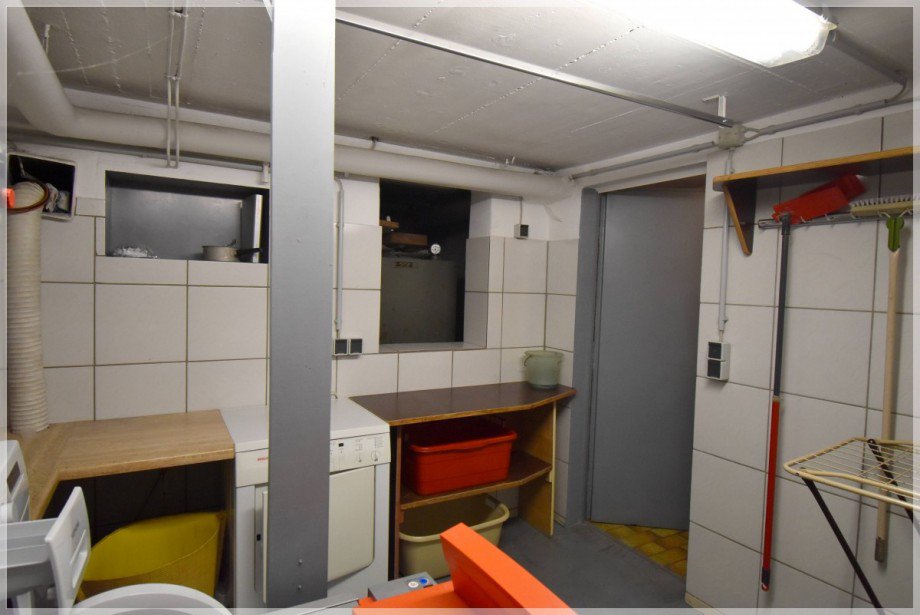 Waschk�che und Heizungsraum (2) Reihenmittelhaus Ratingen