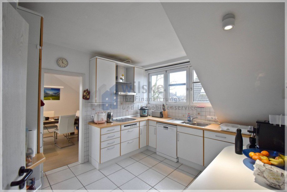K�che mit Einrichtung und viel Platz Etagenwohnung Ratingen