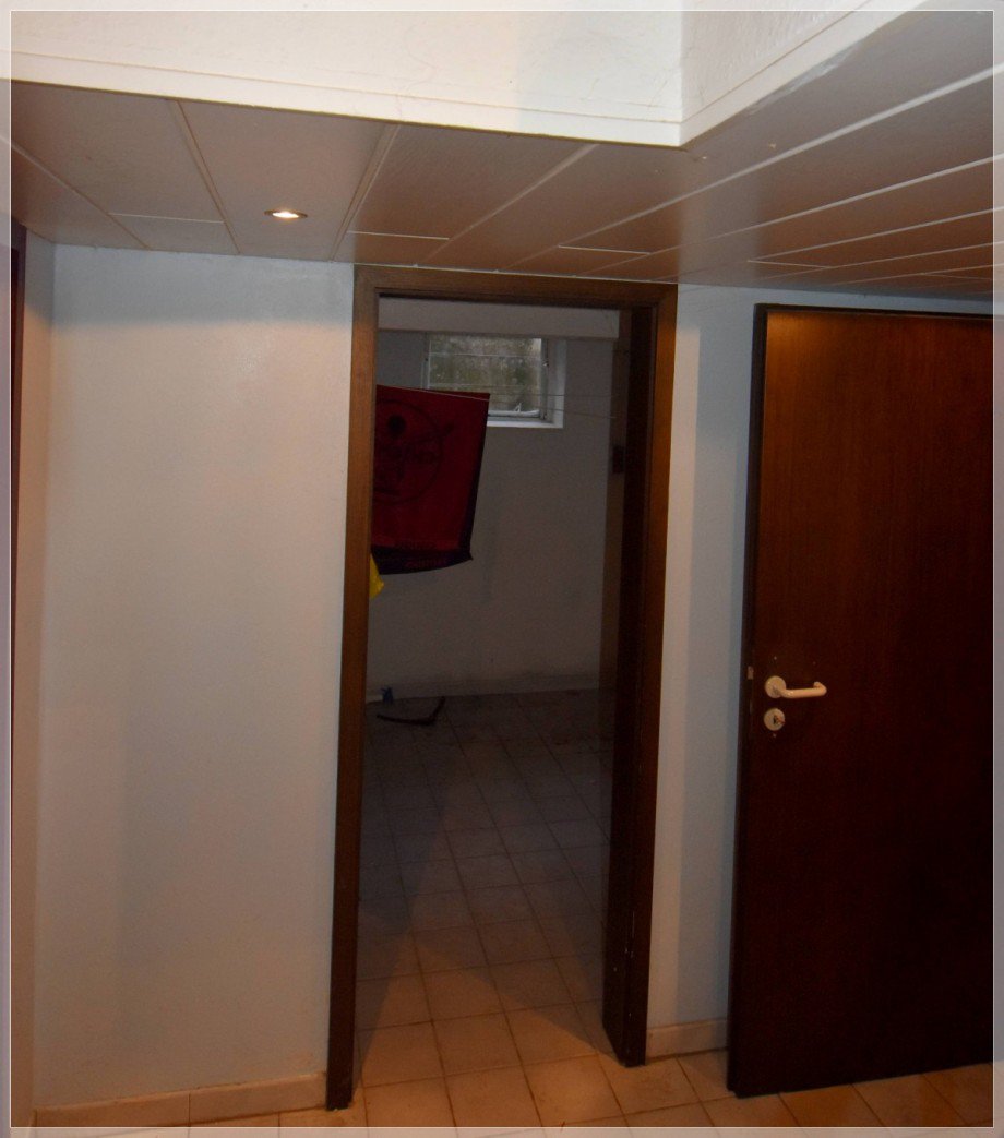 KG Diele Waschk�che etc.JPG Doppelhaush�lfte Ratingen