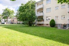 Au�enanlage R�ckseite Idealer Grundriss! Renovierte 2-Zi.-ETW und rundum Tageslicht