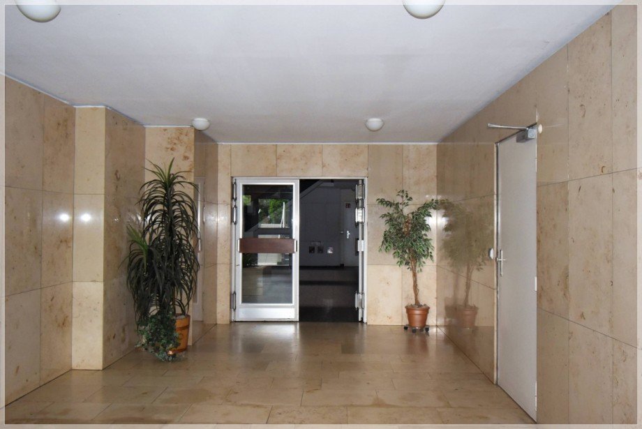Eingangshalle Etagenwohnung Ratingen