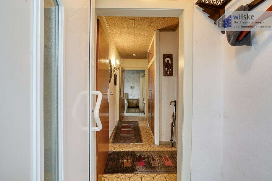 Souterrain Eingang Diele Mehrfamilienhaus Ratingen-Ost