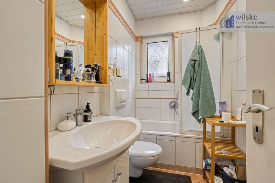 EG Badezimmer (wie DG �hnlich) Mehrfamilienhaus Ratingen-Ost