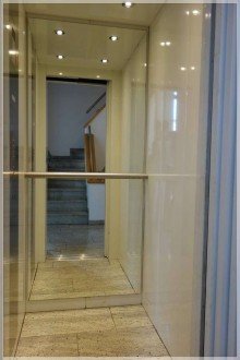 Personenaufzug 3-Zimmer-Wohnung in gehobener Nachbarschaft des Rheins - Natur und Behaglichkeit garantiert